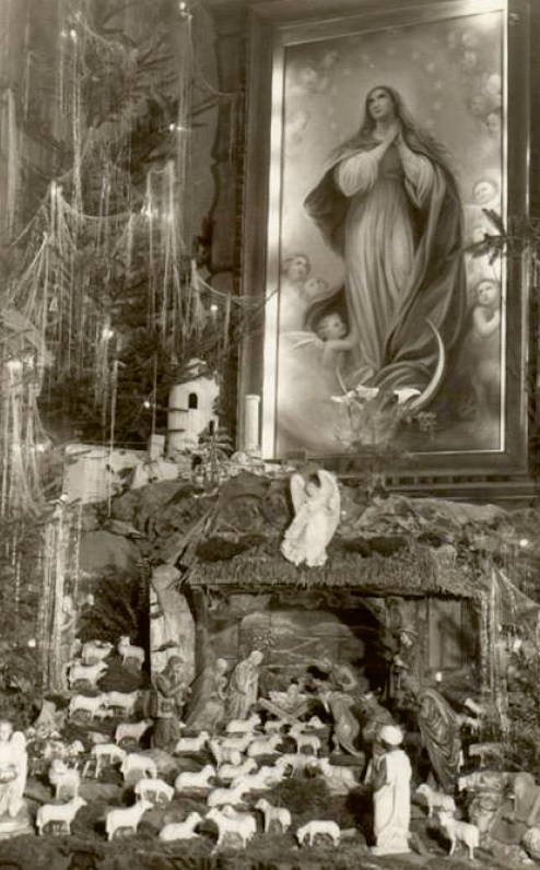 Obraz Matki Boskiej na podstawie Apokalipsy św. Jana i szopka